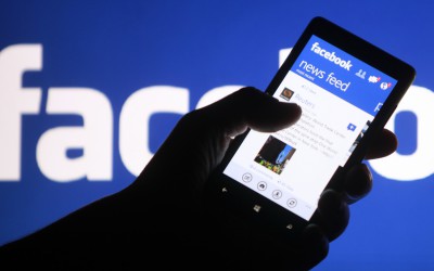 فيسبوك يحذف مئات الحسابات..لجان إلكترونية تدار من مصر لنشر شائعات