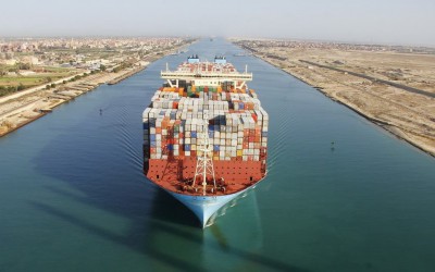 حقيقة استحوذا موانئ دبي تستحوذ على 49% من محور قناة السويس