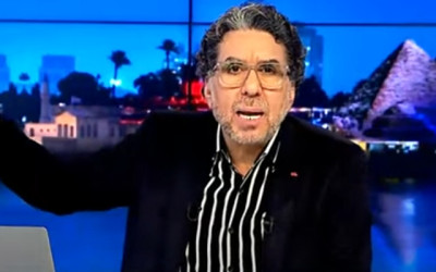 "القضاء بتاعك هو اللي برأ مبارك".. حقيقة تصريحات محمد ناصر