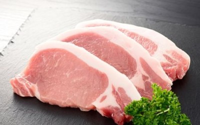 دراسة بريطانية: لحم الخنزير والخمور يسببان السرطان