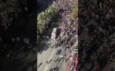 هذا الفيديو يظهر اشتباكات في تشيلي ولا علاقة له بإيران