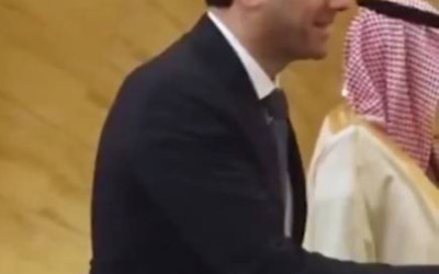 جامعة وهمية يدعي حازم الشرع حصوله على دكتوراه منها .. ترأس مجلس أمنائها مندوب اليمن بـ "الجامعة العربية" وأعطت شهادات لمسؤولين بنظام "الأسد"