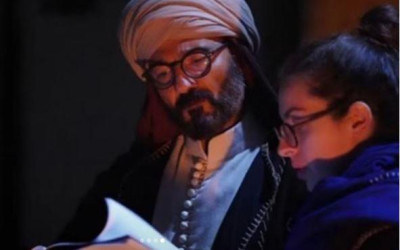 حقيقة ارتداء خالد النبوي نظارة طبية خلال تمثيله مشهدًا في "رسالة الإمام"