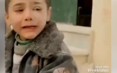 حقيقة فيديو الطفل الذي يبكي موت أهله في انفجار مرفأ بيروت