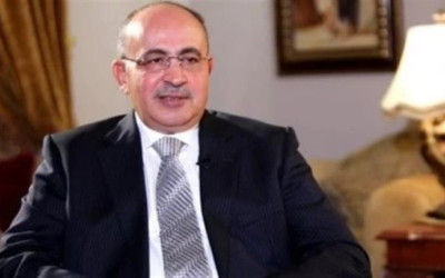 حسن عبد الرحمن يصف 25 يناير بـ"المؤامرة".. إليكم ما قاله السيسي والدستور المصري