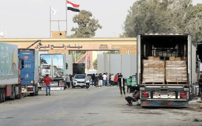 ادعاءات استيلاء مصر على المساعدات الكويتية لقطاع غزة "مفبركة"