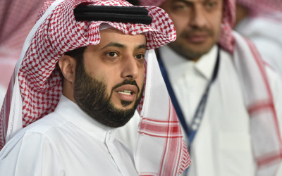 تركي آل الشيخ لم يعِد لاعبي الهلال بمكافأة "30 مليار جنيه" حال الفوز على الأهلي