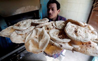 5 % من الضرائب التي يدفعها المصريون.. تكفي لسداد تكلفة دعم الخبز بالكامل