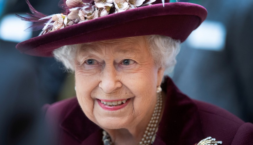 حقيقة خطاب الملكة إليزابيث عن الفقراء فوق كرسي ذهبي
