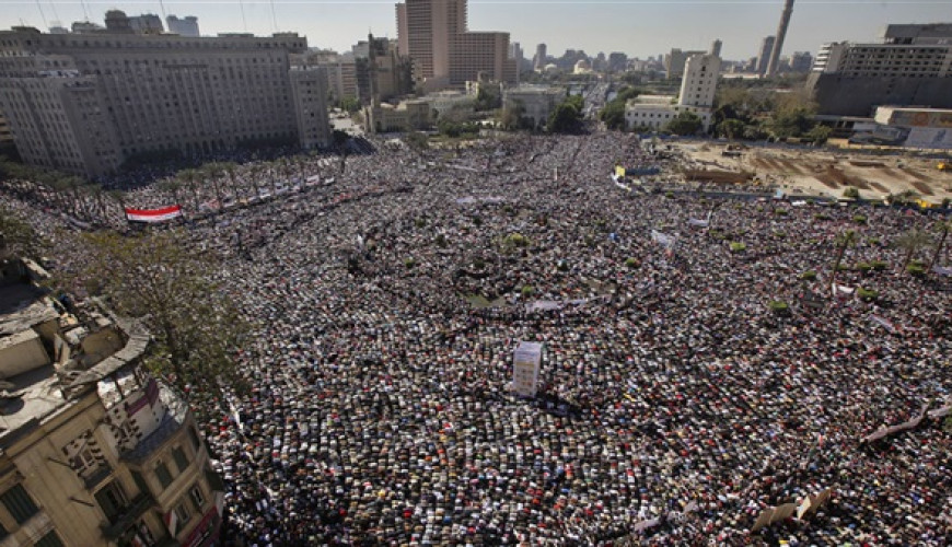 كيف ترى الدولة ثورة 25 يناير 2011؟