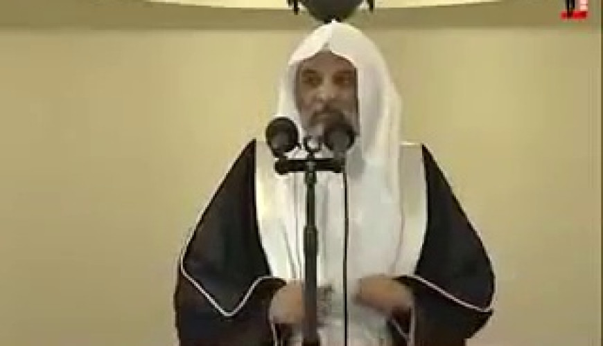 حقيقة طرد خطيب سعودي للوافدين من المسجد