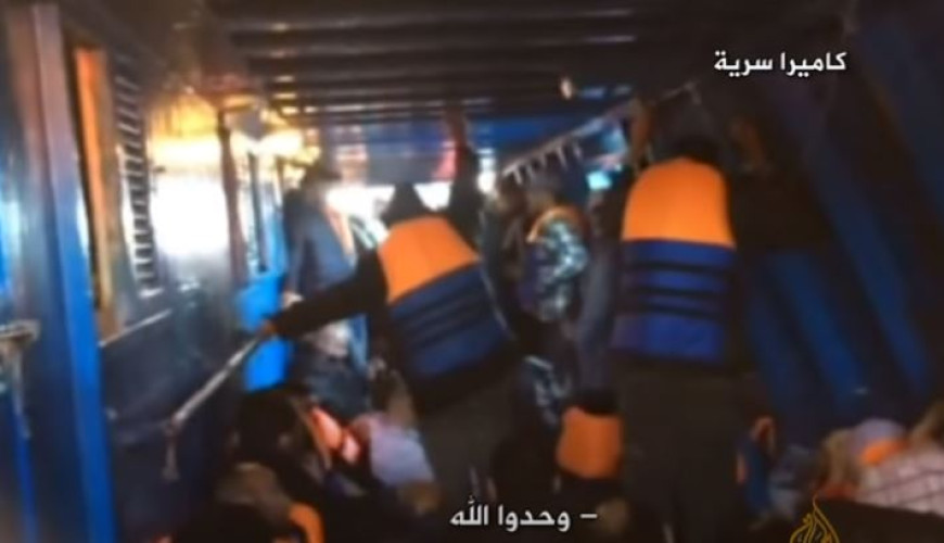 حقيقة فيديو غرق سفينة مهاجرين بالقرب من السواحل السورية