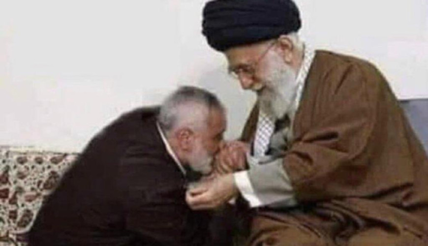 حقيقة صورة تقبيل إسماعيل هنية ليد خامنئي التي نشرها المتحدث باسم رئيس الوزراء الإسرائيلي
