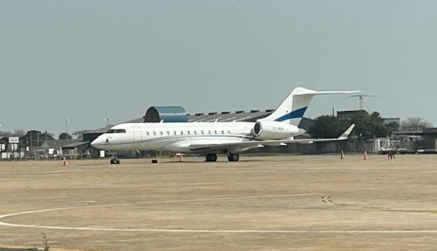 الطائرة المضبوطة في زامبيا ليست مسجلة في لبنان ولها تاريخ رحلات طويل في مصر