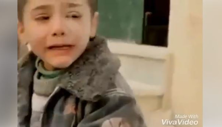 حقيقة فيديو الطفل الذي يبكي موت أهله في انفجار مرفأ بيروت